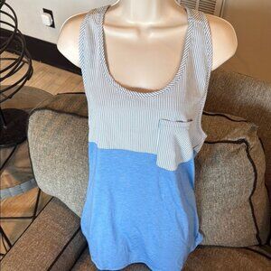Magellan Outdoors Gray and Blue Sleeveless Tank Top